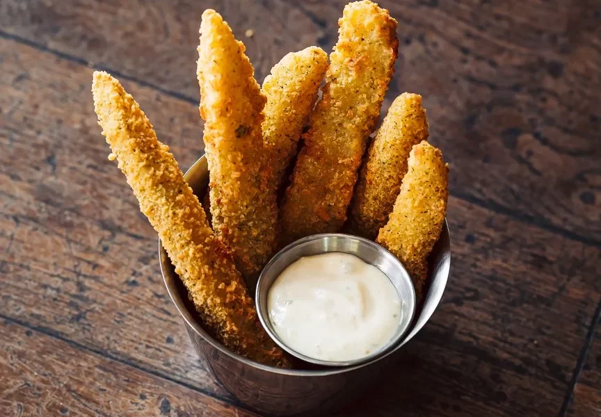 FRIED DILL PICKLES v